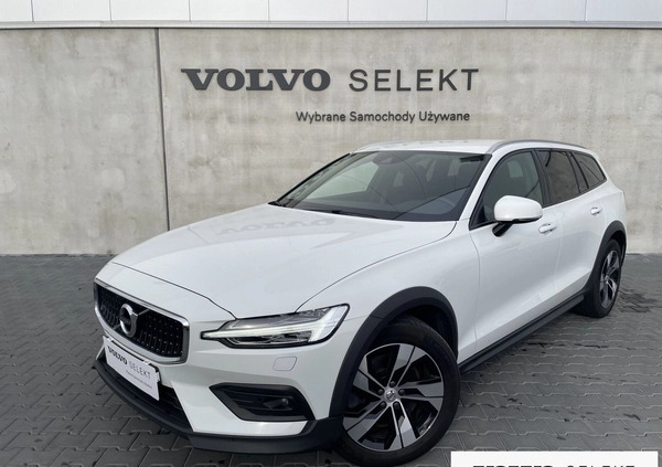 poznań Volvo V60 Cross Country cena 170000 przebieg: 42882, rok produkcji 2021 z Poznań